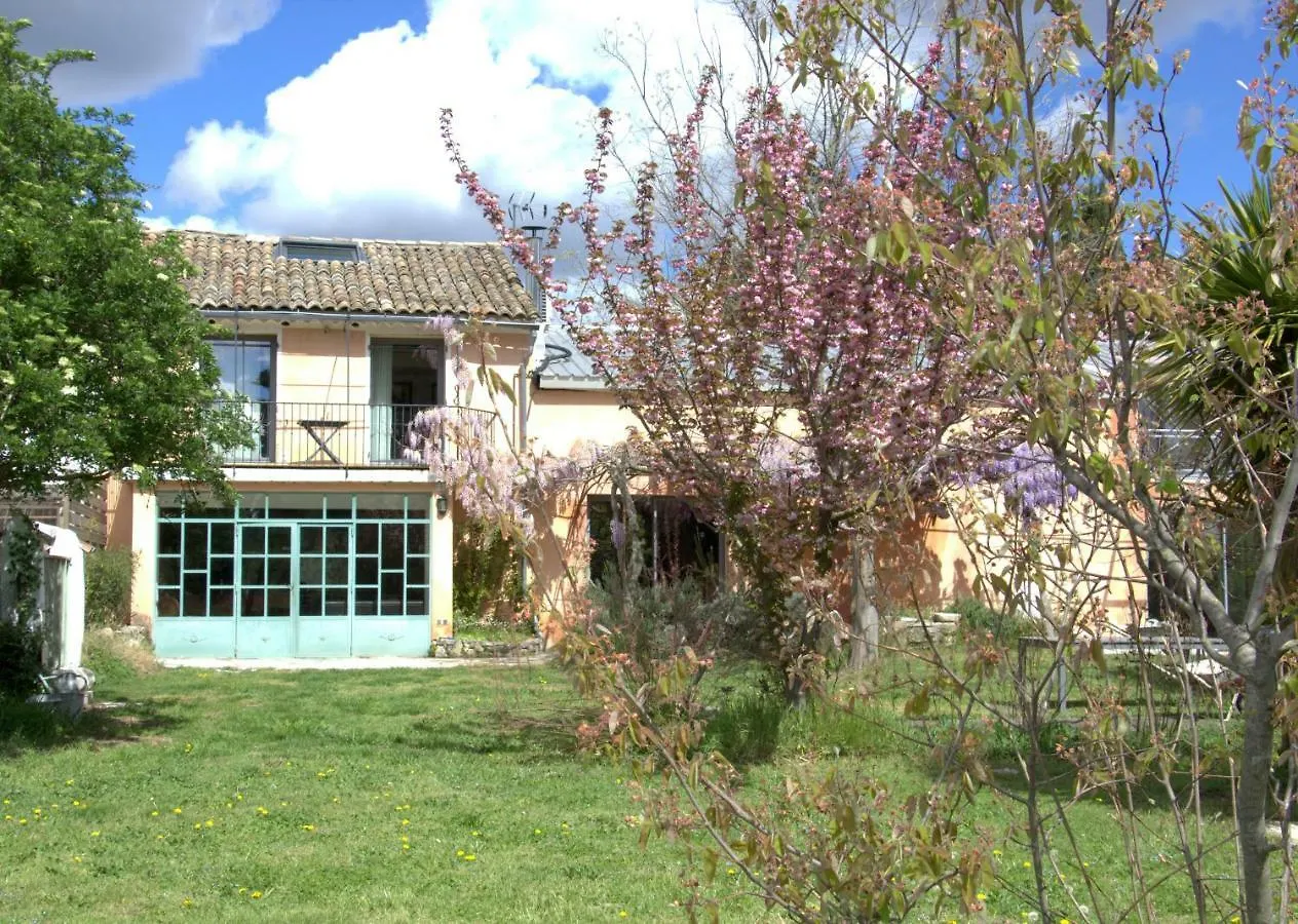 Hotel Mas Du Petit Claux Barbentane 3*,